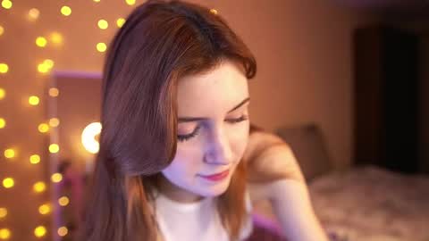 Snapshot of shawty_girl_ chatting on February 13, 7:21 pm Sonya online show from February 13, 7:21 pm