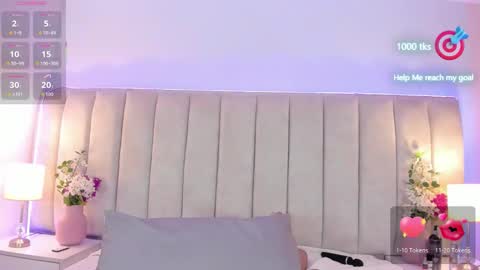 Shayla Davis  online 240 pm - 1000 pm online show from October 6, 7:53 pm