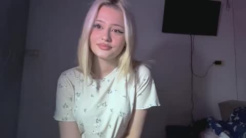 Lily online show from October 24, 12:50 pm
