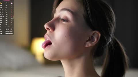 Tessa online show from November 23, 7:28 am