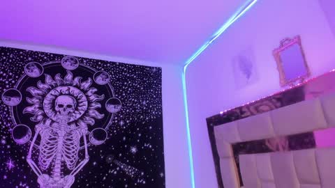 Heidy  online show from December 27, 2:47 am