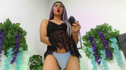 SHEILA  online show from December 4, 2:33 am