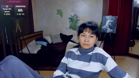 Snapshot of sheilafreman chatting on October 25, 7:51 am Sheila online show from October 25, 7:51 am