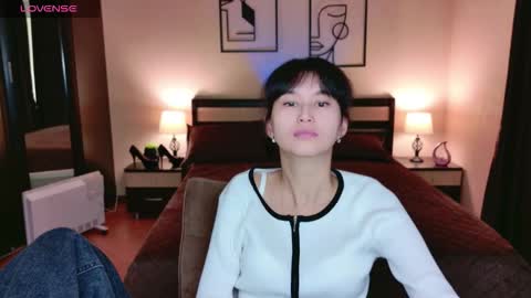 Snapshot of sheilafreman chatting on October 9, 5:57 am Sheila online show from October 9, 5:57 am