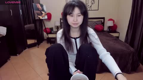 Snapshot of sheilafreman chatting on February 22, 4:29 am Sheila online show from February 22, 4:29 am