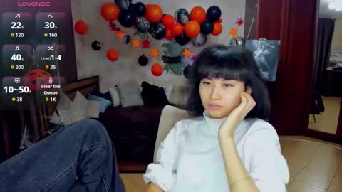 Snapshot of sheilafreman chatting on October 28, 4:46 am Sheila online show from October 28, 4:46 am