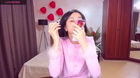 Snapshot of sheilafreman chatting on February 12, 4:23 am Sheila online show from February 12, 4:23 am