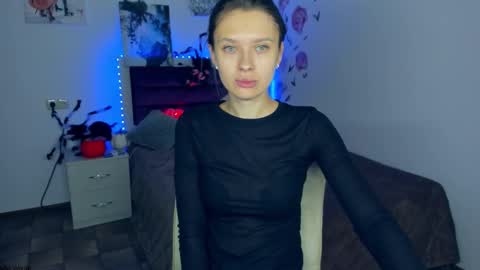 Alexis online show from October 22, 8:06 am