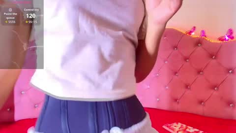 sheilly_brown online show from April 2, 12:45 pm