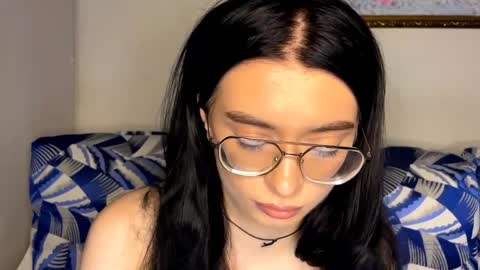 Alice online show from April 17, 4:20 pm