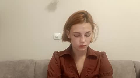 Mila online show from November 17, 6:38 am