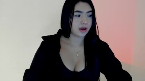   online show from November 18, 1:52 am