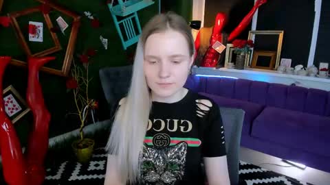 Sweet Sherri online show from May 11, 9:05 am