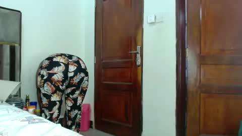 Sherry l online show from February 17, 9:56 am