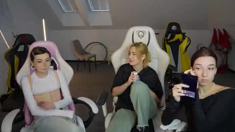 Sheryl online show from November 25, 11:20 am