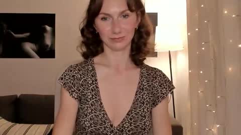 shesleepsnaked online show from March 10, 6:12 pm