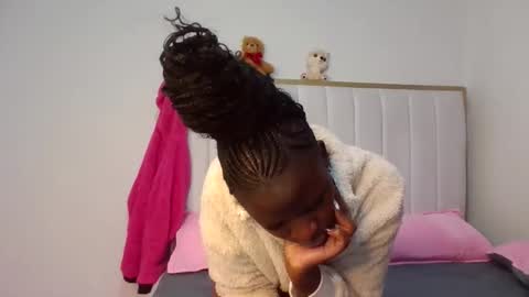 Shilla online show from March 26, 9:42 pm