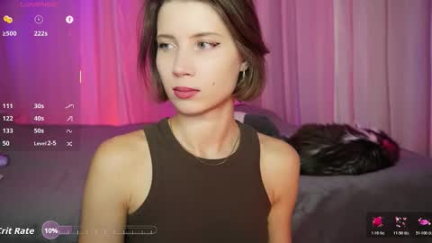 Snapshot of shine_lines chatting on October 19, 2:44 pm L I A online show from October 19, 2:44 pm