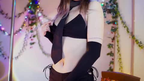 Snapshot of shiny_jail chatting on February 18, 10:36 pm JennyMira   THANK YOU FOR 77 777  online show from February 18, 10:36 pm