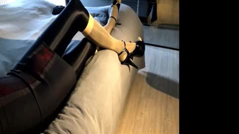 Pantyhose-Doll online show from March 1, 2:32 pm