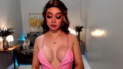 WET AND WILD YHANNA online show from February 20, 4:18 am