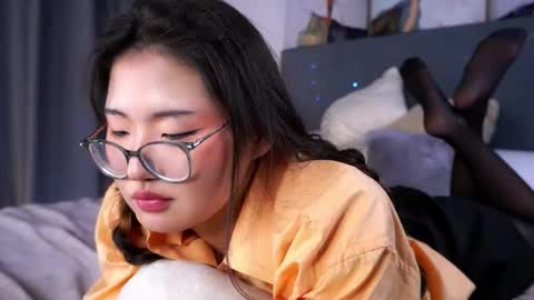 Naomi online show from June 1, 6:20 pm