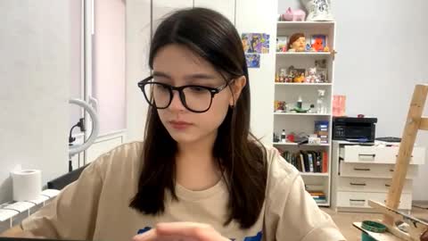 Marie online show from March 16, 2:21 pm