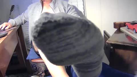 nikolas send dm for an appointment online show from February 22, 1:33 am