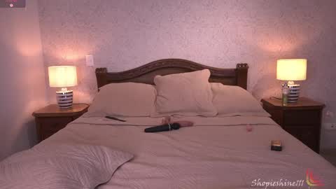 Sophie online show from April 9, 12:14 am