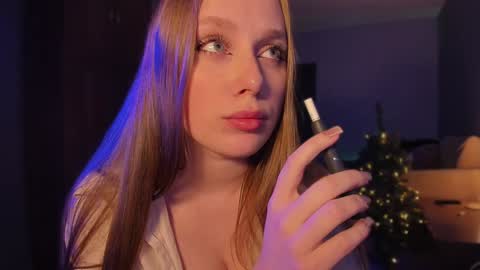 Snapshot of shorty_di chatting on December 26, 7:27 pm Diana online show from December 26, 7:27 pm