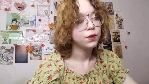 Milena online show from November 5, 1:02 pm