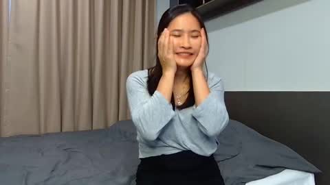 Snapshot of shy_kittens_kiss chatting on October 20, 12:37 am Kitten online show from October 20, 12:37 am