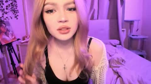 Megan 3 online show from February 27, 10:35 pm