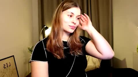 Snapshot of shy_nerd_babyy chatting on January 2, 4:46 pm shy_nerd_babyy online show from January 2, 4:46 pm