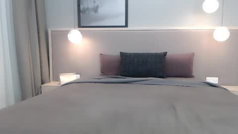 shy_schoolgirl_ online show from October 18, 3:49 pm