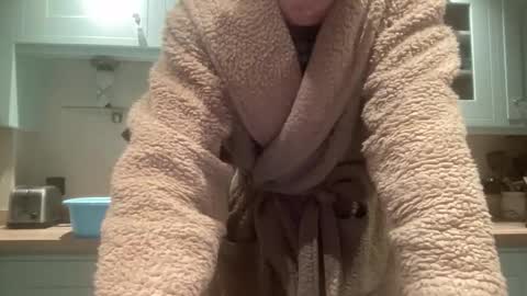 Snapshot of shyboy0533 chatting on October 13, 5:59 pm shyboy0533 online show from October 13, 5:59 pm