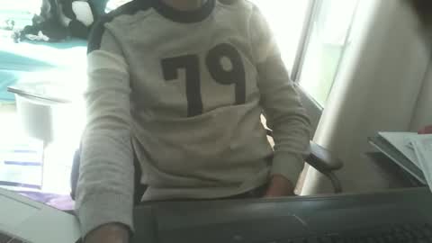 shyfrenchcock online show from December 20, 10:38 am