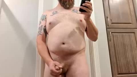 shyguycurious5 online show from December 17, 2:57 pm