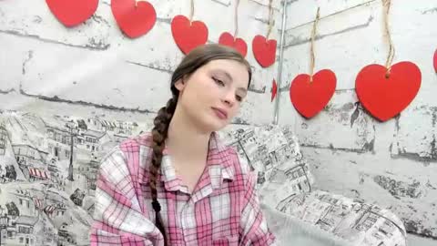 shyly_lisa online show from September 30, 1:27 am