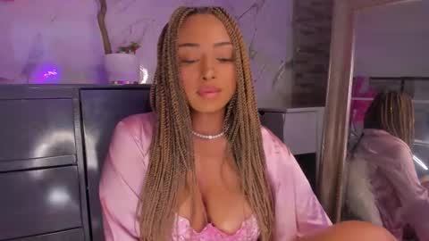 . online show from January 7, 12:43 pm