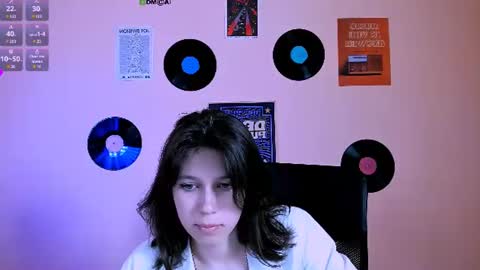 sia_moon1 online show from June 14, 2:24 am