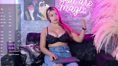 siamarlin online show from June 23, 8:59 pm