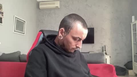 sidvicious23cm online show from March 3, 11:06 am