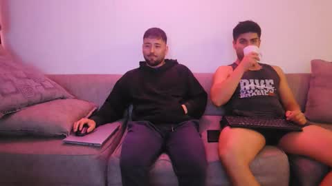 gily y pablo online show from October 27, 12:43 am