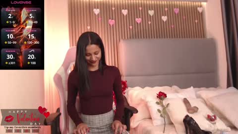 Sienna Blake online show from February 14, 10:04 pm