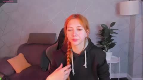 Sienna online show from April 19, 9:32 am