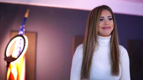 Sienna online show from December 4, 11:21 am