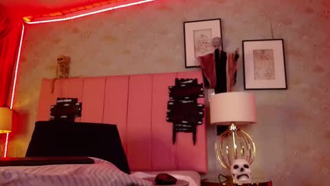 Sienna Wild online show from October 31, 2:28 pm