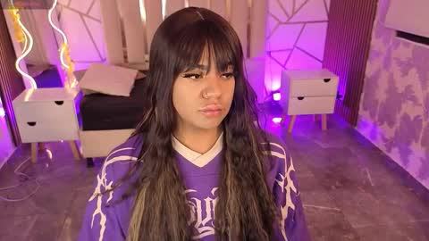 Siiam Tay online show from February 18, 3:17 am