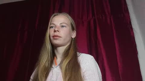 JULIANA online show from April 6, 8:54 pm